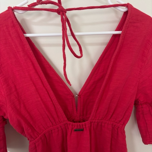 Billabong 100% cotton low V-Neck Ruffle hem lovers wish open back Dress size S - Picture 10 of 12